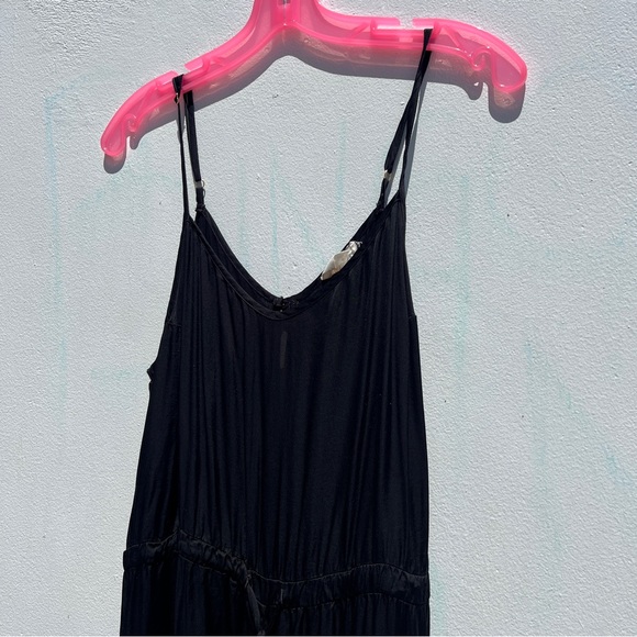 Black Loose Fit Wide Leg Spaghetti Strap Jumpsuit - Picture 3 of 10